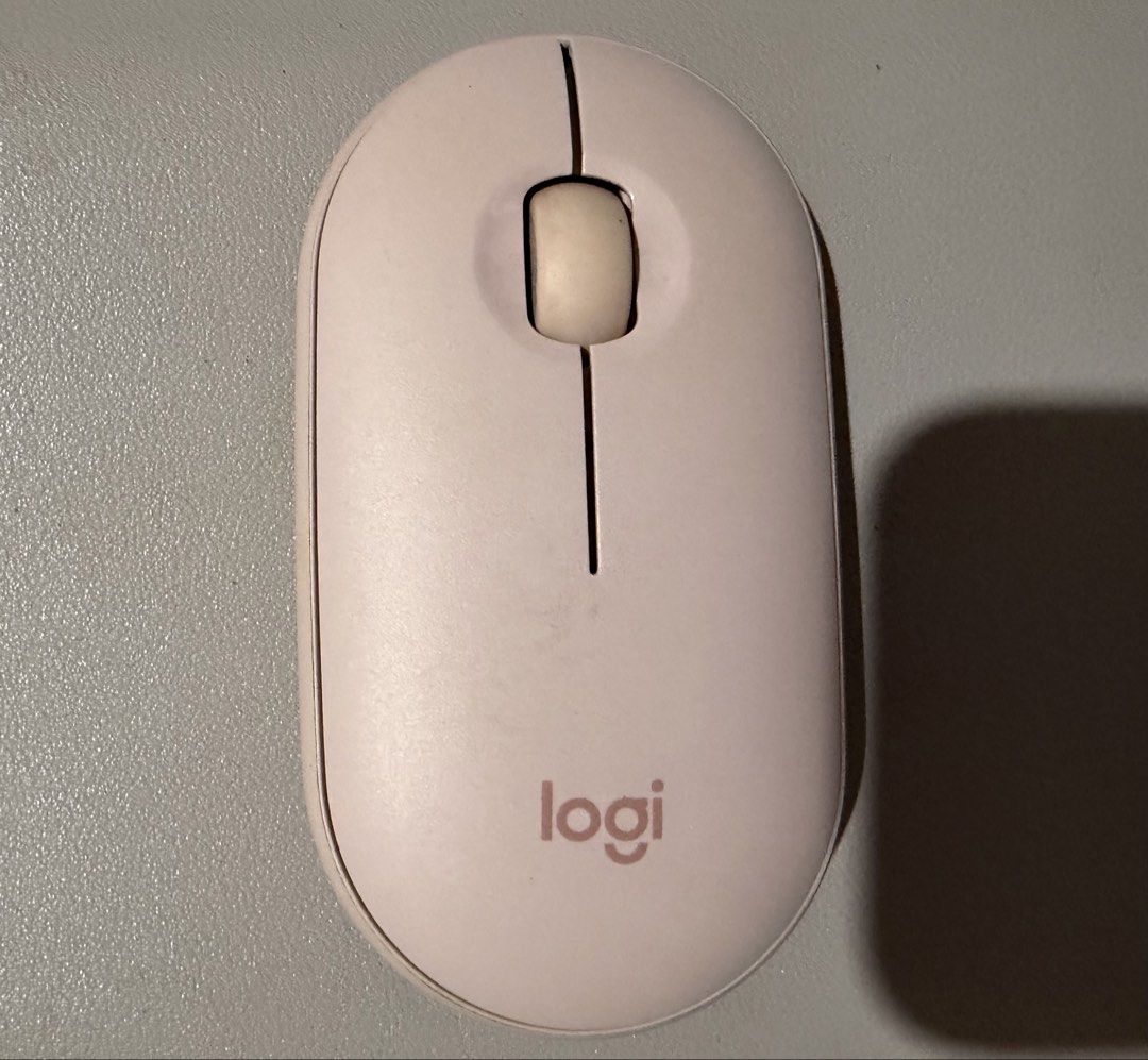 Logitech Bluetooth Keyboard and Pebble Mouse Combo Off White (Category: Computer Keyboard) located in San Pedro. Submitted by strawberrypancakee (Listing ID 1467381599, Image 2). Description: Logitech Wireless Keyboard and Pebble Mouse 💗Off-white keys with a cute pinkish mouse body SET ONLY : ₱ 2100 - with minimal sign of usage.