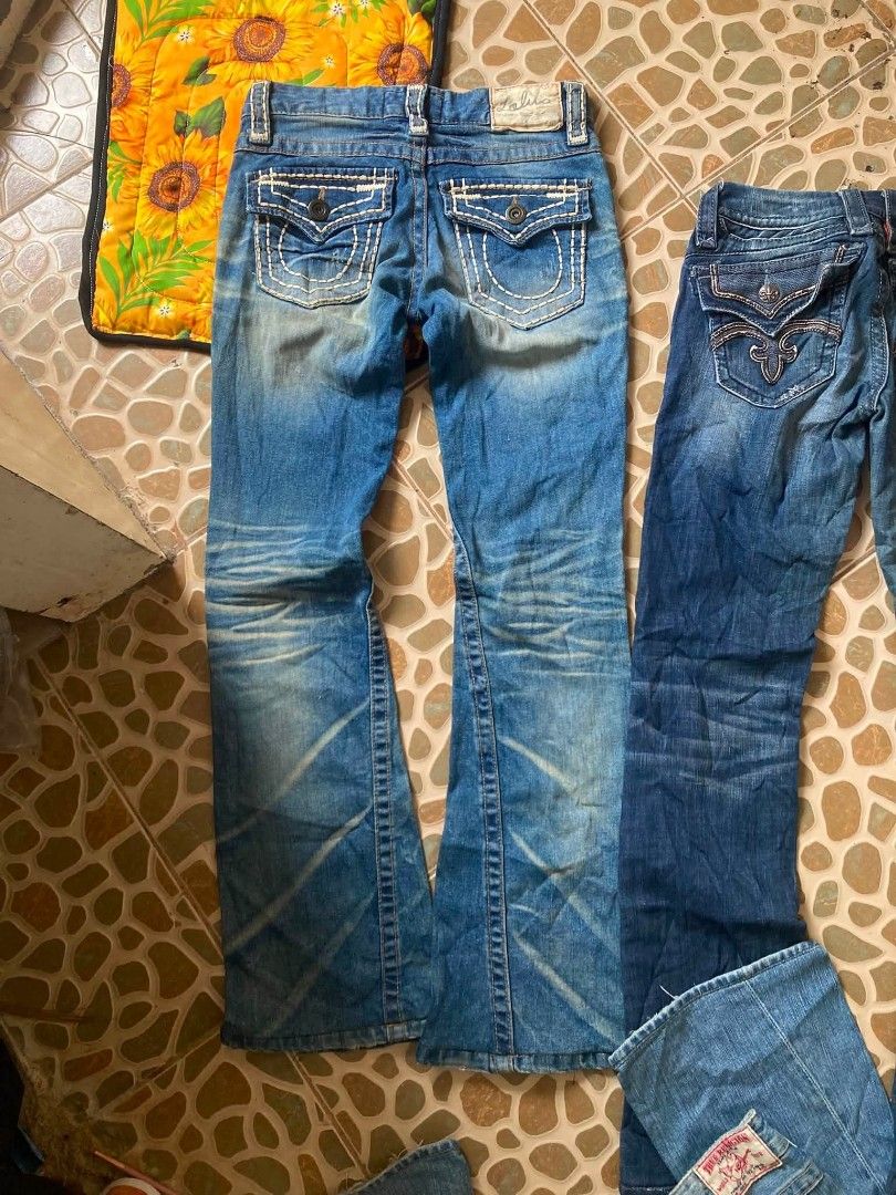 Lolita Thick stitches 🔥 (Category: Jeans) located in Manila. Submitted by ml_thriftph (Listing ID 1467396388, Image 2). Description: 27w 39L negotiable - Style: Y2K aesthetic light wash denim with heavy flare legs - Details: Unique white contrast stitching on pockets, seams, and waistband - Fit: Mid-rise with button closures - Pockets: Convenient flap back pockets - Material: Super comfortable fabric - Note: Dark wash pair also available in phot