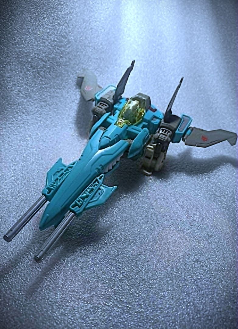 Loose BRAINSTORM Voyager Class Hasbro Autobot Transformers (Category: Action & Battle Toys) located in Pasay City. Submitted by Chariselyn (Listing ID 1467527717, Image 3). Description: Loose BRAINSTORM (800+sf) Voyager Class Hasbro Autobot Transformers Series: Generations - Thrilling 30th Anniversary, 2013 Scale: 7 inches Stock: 1 Condition: 9/10 Issues: headmaster - missing lower limbs Accessories: with weapons, no manual Mode of Payment: GCash