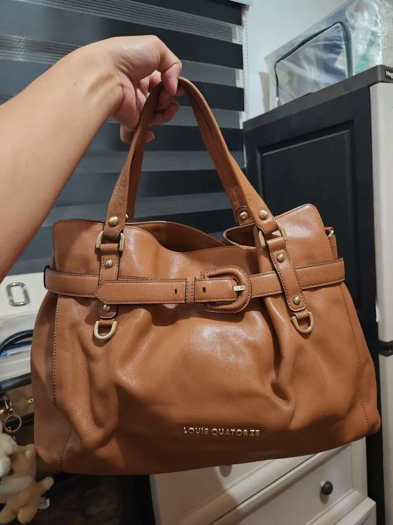 LOUIS QUATORZE (Category: Shoulder Bags) located in Talisay. Submitted by tinkerbellaaaa (Listing ID 1467499138, Image 1). Description: 2 way bag in medium.