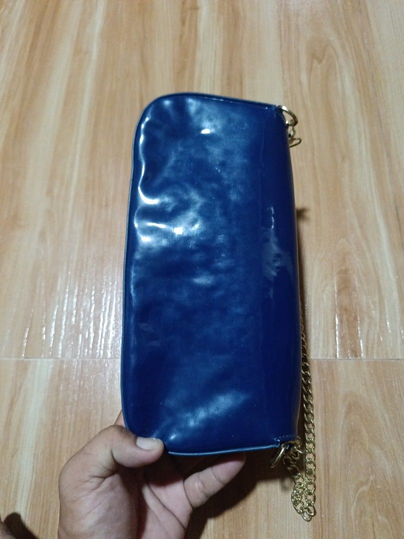 louis vuitton (Category: Luxury Bags & Wallets) located in Manila. Submitted by jheizkiehi39708 (Listing ID 1467518307, Image 3). Description: excellent no issue height 5 length 10.