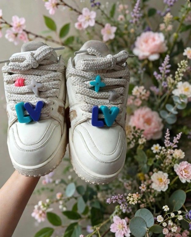Louis Vuitton LV Trainer Maxi Sneakers (Category: Sneakers & Footwear) located in Danao, Cebu. Submitted by wildbear-27a149 (Listing ID 1467431636, Image 3). Description: 📌personal prelovd 📌from. USA 📌size 36 📌very good condition.
