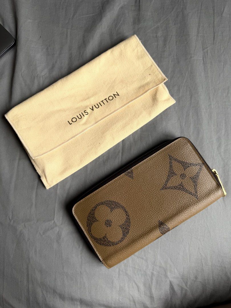 Louis Vuitton Monogram Reverse Zippy (Category: Luxury Bags & Wallets) located in Valenzuela. Submitted by itsdianneem (Listing ID 1467417729, Image 2). Description: Comes with Dustbag.