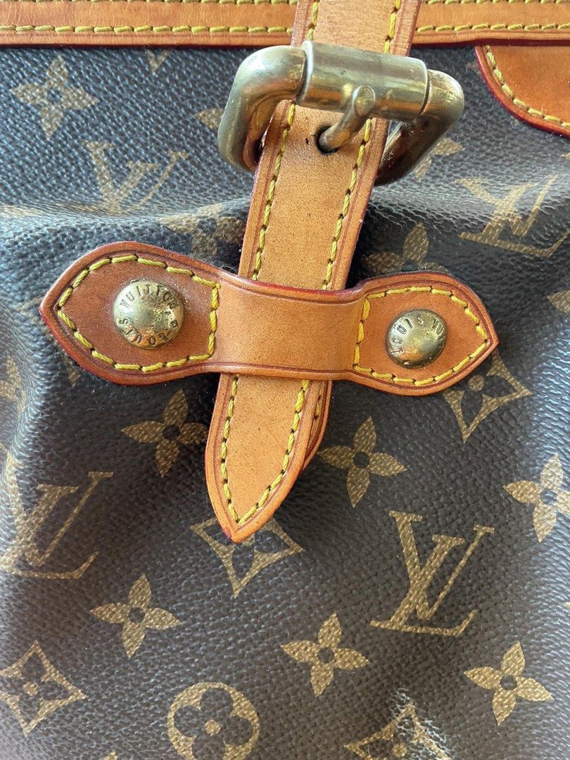 Louis Vuitton Palermo (Category: Luxury Bags & Wallets) located in Tagbilaran City. Submitted by Bunnybebu (Listing ID 1467509115, Image 3). Description: Excellent used condition Large size Searchable code Walang labas piping Kindly inspect all photos carefully for details. Zoom in you must. 📍Tagbilaran City, Bohol ⚠️ This is a thrifted item so please manage your expectations. ❎ Bawal sa maselan at maarte ‼️All sales are final. ‼️ ❌ No return, n
