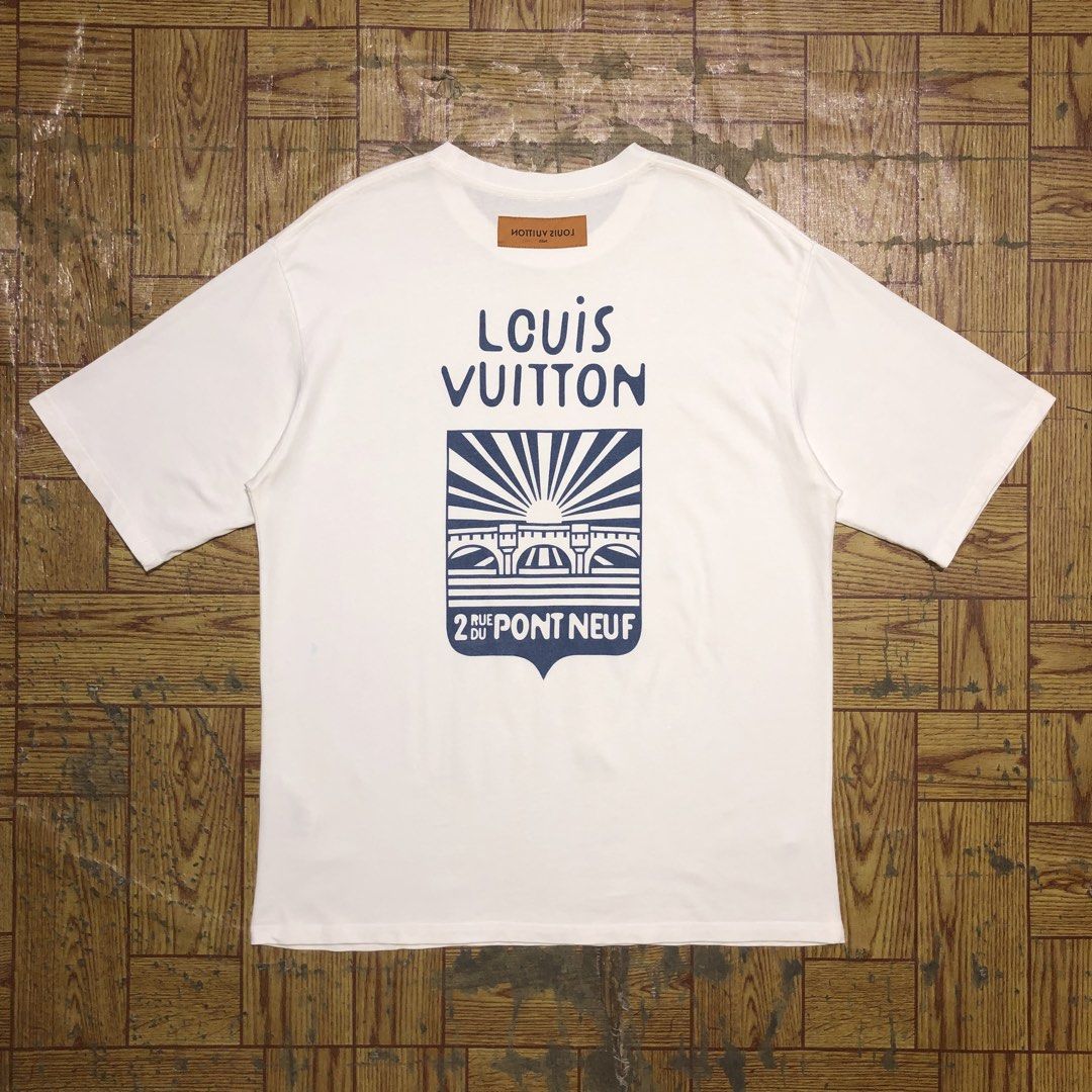 Louis Vuitton Pont Neuf / Equipe Tee (Category: Luxury Apparel) located in Dasmarinas. Submitted by corenyxmessy_3rd_account (Listing ID 1467555696, Image 2). Description: width - 23 length - 30.5.