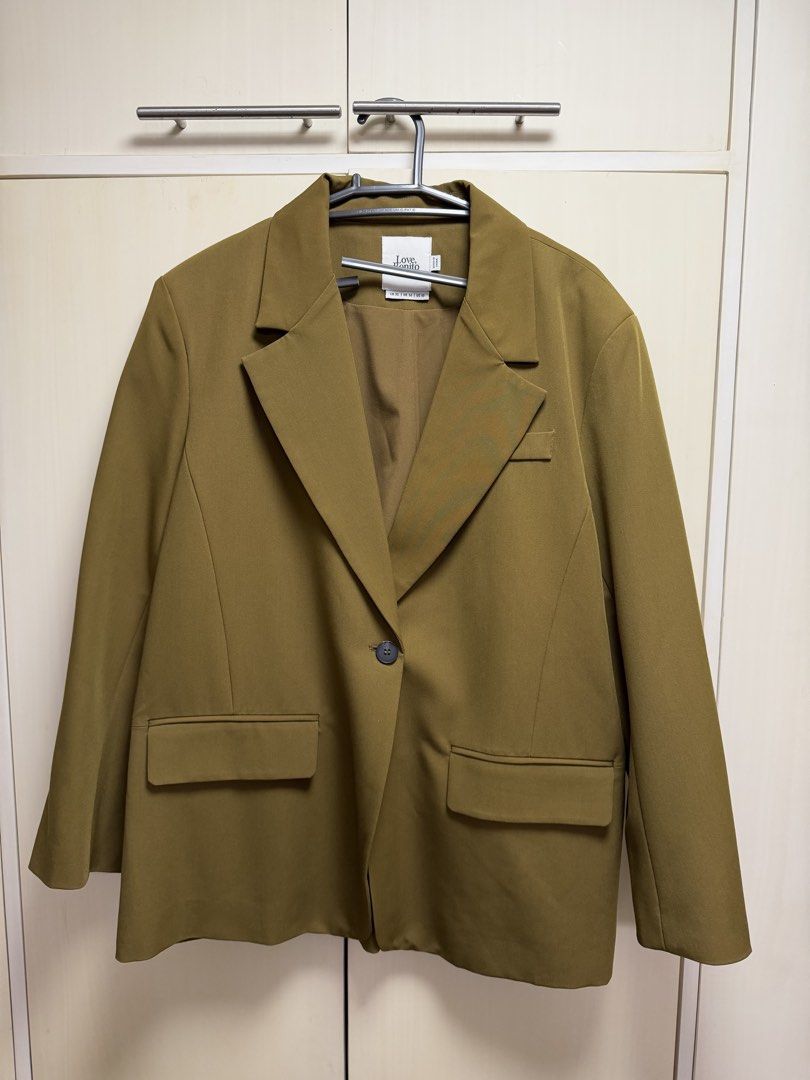 Love Bonito Blazer XL (Category: Coats, Jackets and Outerwear) located in Davao. Submitted by firsttimemother (Listing ID 1467554285, Image 1). Description: Love Bonito XL Blazer Used once only No issues. .