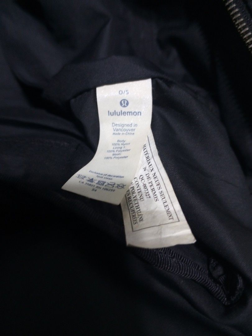 Lululemon (Category: Tote Bags) located in Manila. Submitted by pagatpatan59259 (Listing ID 1467557301, Image 3). Description: Lululemon bag.