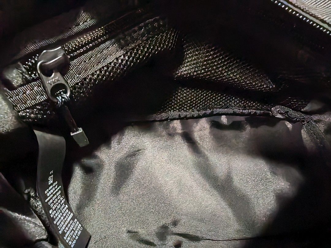 Lululemon Dopp Kit Travel Pouch Black (Category: Belt bags, Clutches and Pouches) located in Cagayan de Oro. Submitted by pootx (Listing ID 1467515106, Image 3). Description: - Brand: Lululemon - Color: Classic Black - Dimensions: 23 x 11.5 cm (Compact size) - Material: Water-repellent fabric with durable polyurethane contrast panels - Storage: Interior mesh pockets with secure YKK zipper closure - Features: Convenient side grab handle - Care Ins