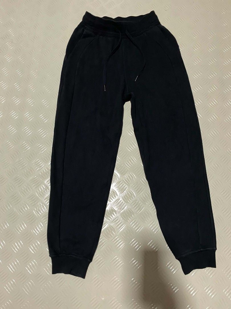 Lululemon Scuba Jogger (Category: Other Bottoms) located in Dipolog. Submitted by just_thriftfinds (Listing ID 1467528256, Image 1). Description: Waist 24 Length 36.