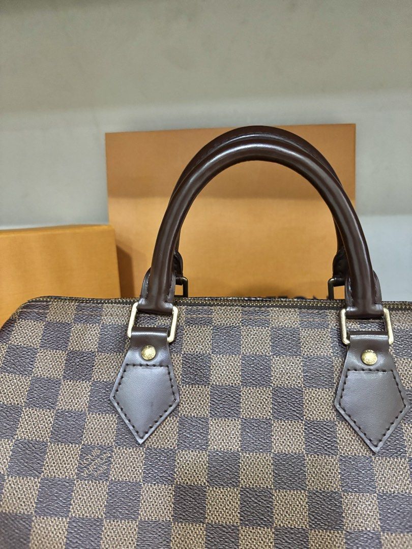 Lv Speedy30 (Category: Announcements) located in Quezon City. Submitted by ingridsfinds (Listing ID 1467367505, Image 2). Description: Speedy30 Good Condition Comes with Dustbag Lockset Box Paperbag.