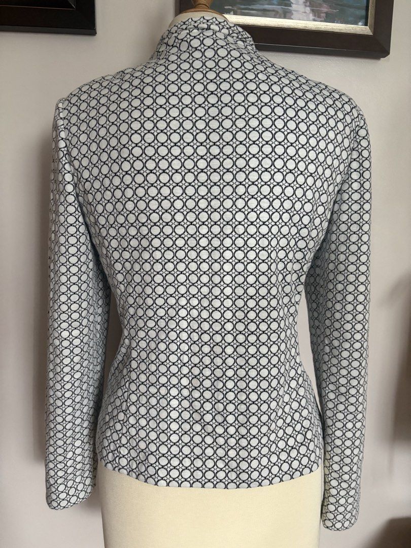 M& S Blazer (Category: Coats, Jackets and Outerwear) located in Cavite. Submitted by momskiette (Listing ID 1467465383, Image 2). Description: Blazer good for office attire. Size 12 in label , Fits Medium to Large Chest : 36inches shoulder : 14.5 inches.