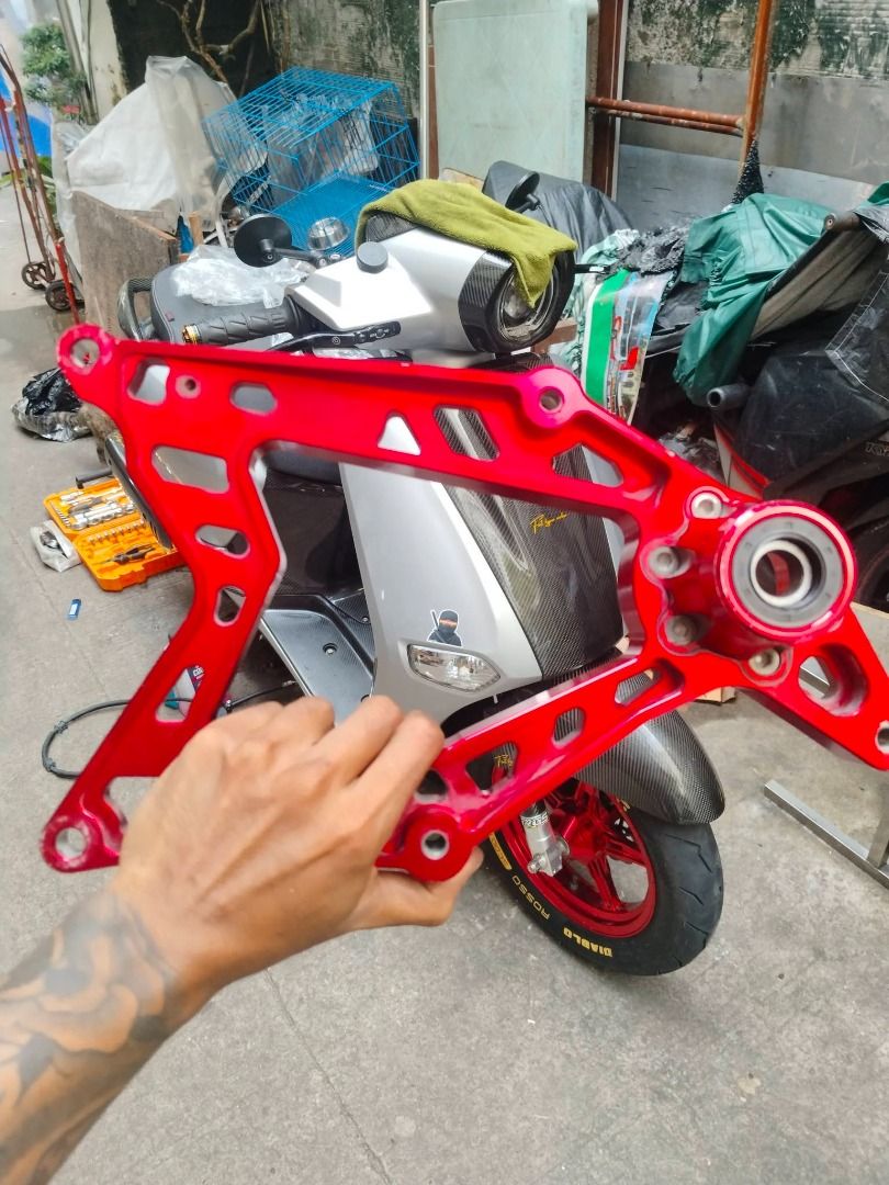 M Tanutong Swing Arm & BRD Radiator (Category: Other Motorcycles Parts and Accessories) located in Manila. Submitted by wtfpatriciooo (Listing ID 1467485932, Image 3). Description: MTanutong Swingarm Brd radiator ASPCK 24k NEGO madali kausap Lacation pasay.