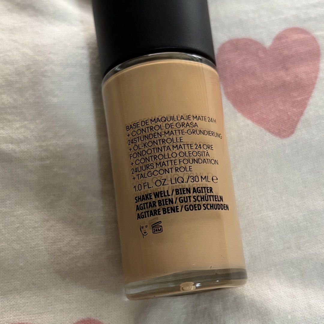MAC Studio Fix Fluid NC35 (Category: Makeup) located in San Juan City. Submitted by gratefulgreed (Listing ID 1467420961, Image 2). Description: MAC Studio Fix Fluid Foundation NC35 Used once, not my shade anymore.