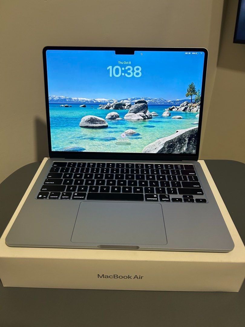 Macbook Air M4 16GB/256GB (Category: Laptops & Notebooks) located in Manila. Submitted by luxxeselling (Listing ID 1467454551, Image 2). Description: 🍎 FOR SALE: MacBook Air M4 — STARLIGHT 💻✨ 16GB RAM | 256GB SSD Selling my MacBook Air M4 in the beautiful Starlight colour! UNIT DETAILS: Model: MacBook Air M4 Memory: 16GB RAM Storage: 256GB SSD Colour: Starlight Battery Health: 93% Purchased: February 2026 Warranty: Active until February 2027 ma