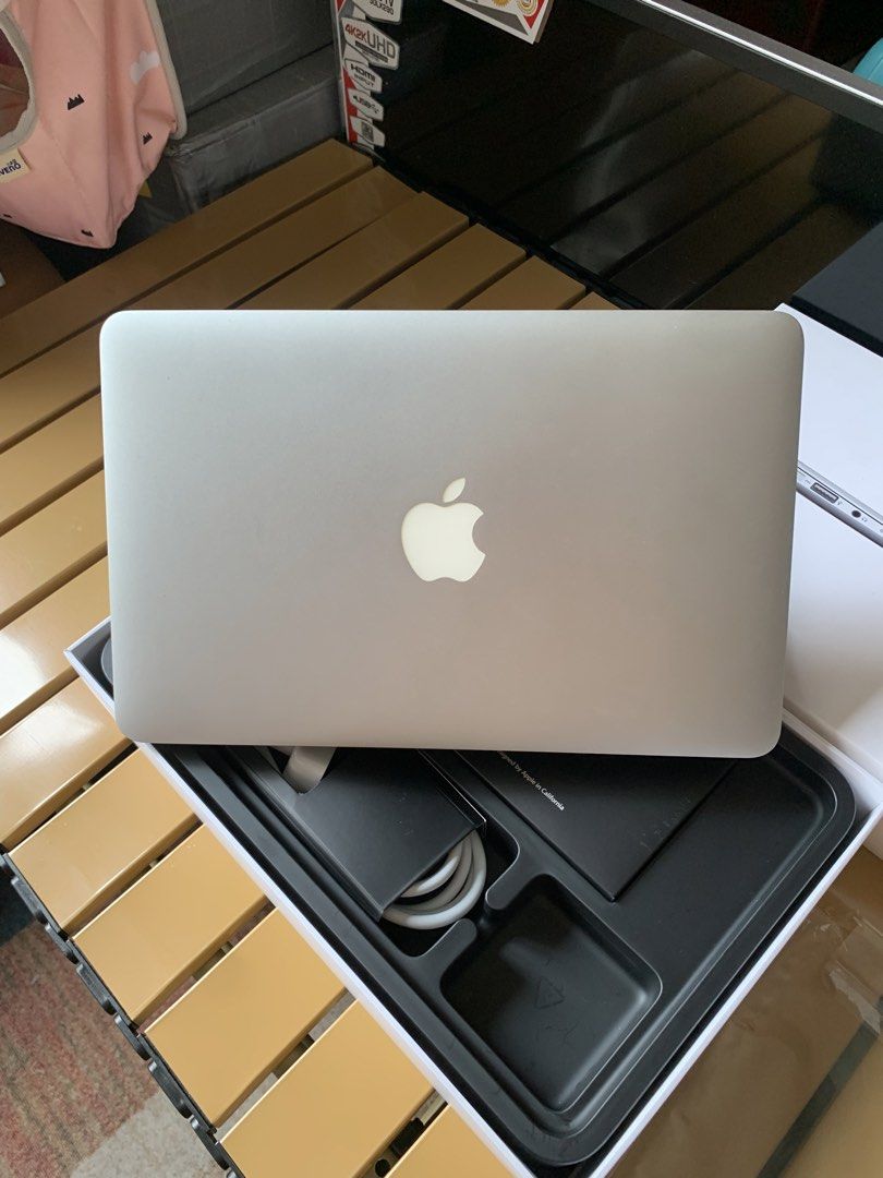 MacBook Air Model A1465 (Category: Laptops & Notebooks) located in Quezon City. Submitted by laine_191704 (Listing ID 1467383610, Image 2). Description: MacBook Air Model A1465 Processor 1.7ghz core i5 Storage 128gb ssd Ram 4gb memory Graphics intel HD 4000 1536mb macOS Catalina version 10.15 11 inches display Inclusion package It’s comes with box unit and charger Dm for more details thank you .