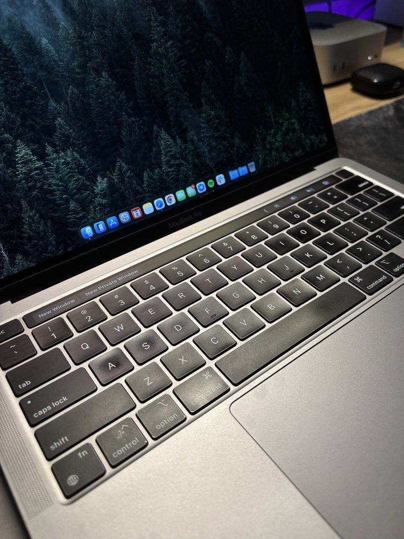 Macbook Pro M1 512gb/8gb (Category: Laptops & Notebooks) located in Las Pinas. Submitted by reloaddiction (Listing ID 1467373108, Image 2). Description: For Sale Only Macbook Pro M1 13 inch 512gb SSD 8gb RAM Complete with box and original charger 400+ cycle count No major issues, just signs of wear. .