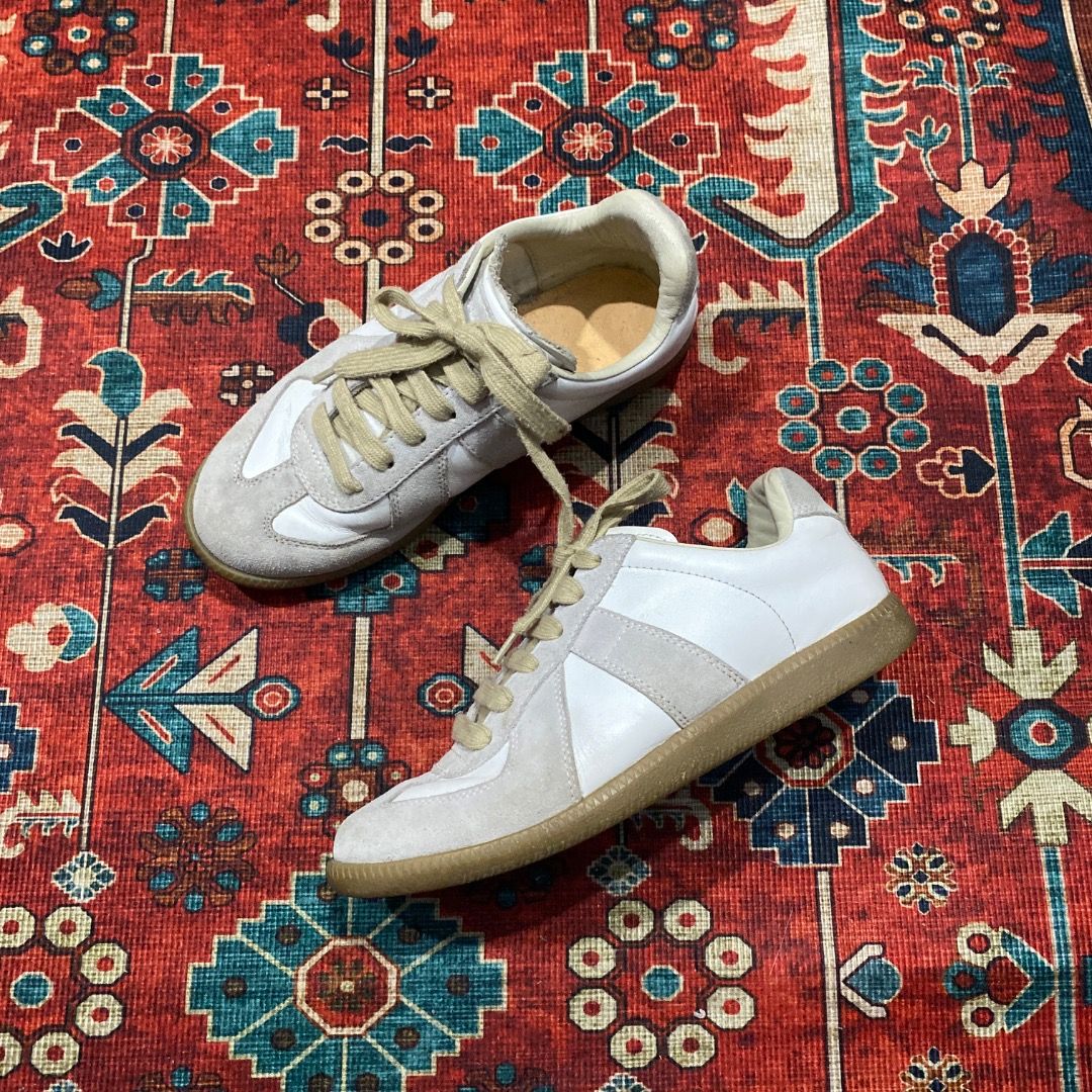 Maison Margiela German Army Trainer GATS 38 (Category: Sneakers) located in Antipolo. Submitted by bentakahitanoano (Listing ID 1467497121, Image 3). Description: Still in good condition Minor blue ish stain discoloration Size 38 Missing insole .