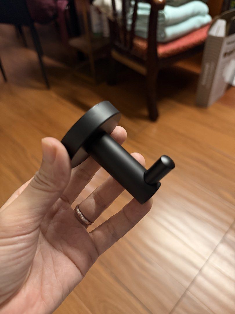 Mandaue Foam Bath Vanta Robe Hook Matte Black (Category: Hooks & Hangers) located in Quezon City. Submitted by shop.leilou (Listing ID 1467465425, Image 2). Description: - Product: Mandaue FoamBath Vanta Robe Hooks - ₱70 each, ₱100 for both - Color/Finish: Modern matte black - Condition: Brand new, unopened in original boxes - Features: Concealed screws for quick and easy installation - Ideal for: Bathrooms, bedrooms, and closets.