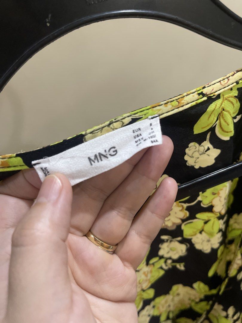 Mango (Category: Longsleeves) located in Minglanilla. Submitted by mi_jin (Listing ID 1467425851, Image 3). Description: .