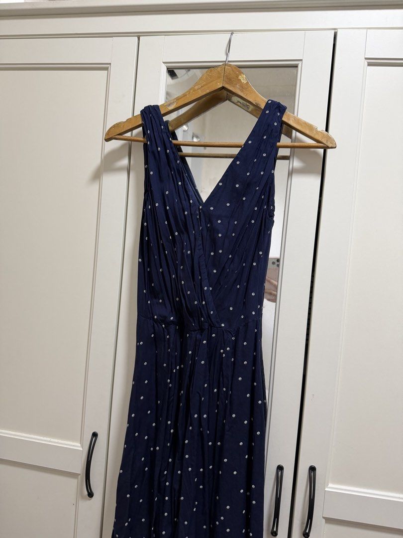 Mango Blue Polka Dot Sleeveless Dress (Category: Dresses) located in General Trias. Submitted by matchadeclutters (Listing ID 1467415936, Image 2). Description: .
