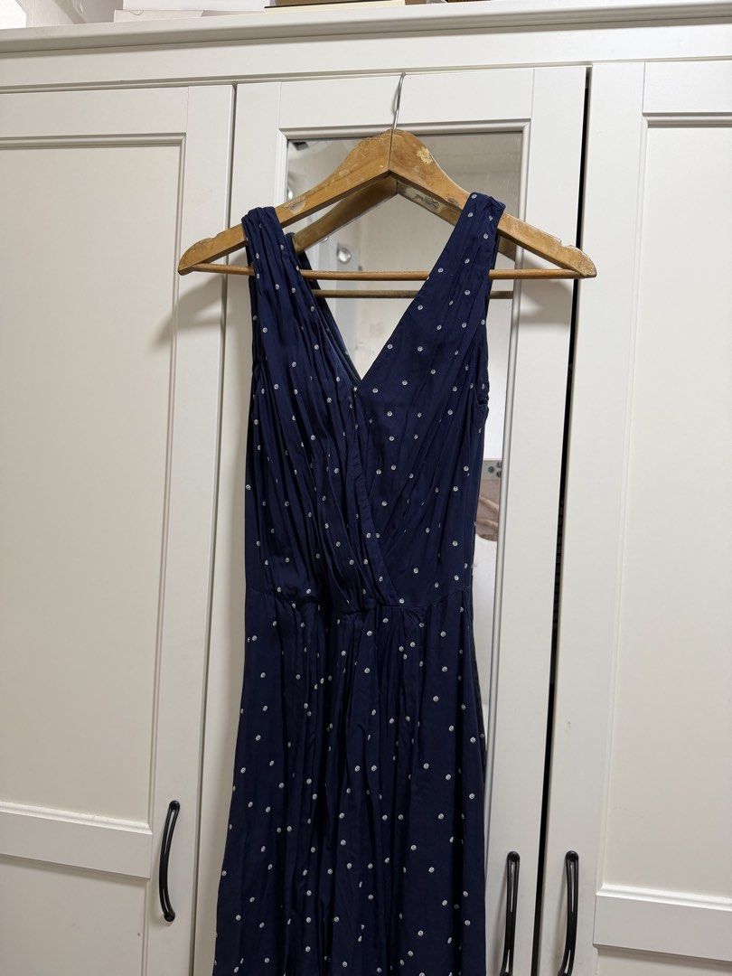 Mango Blue Polka Dot Sleeveless Dress (Category: Dresses) located in General Trias. Submitted by matchadeclutters (Listing ID 1467415936, Image 1). Description: .