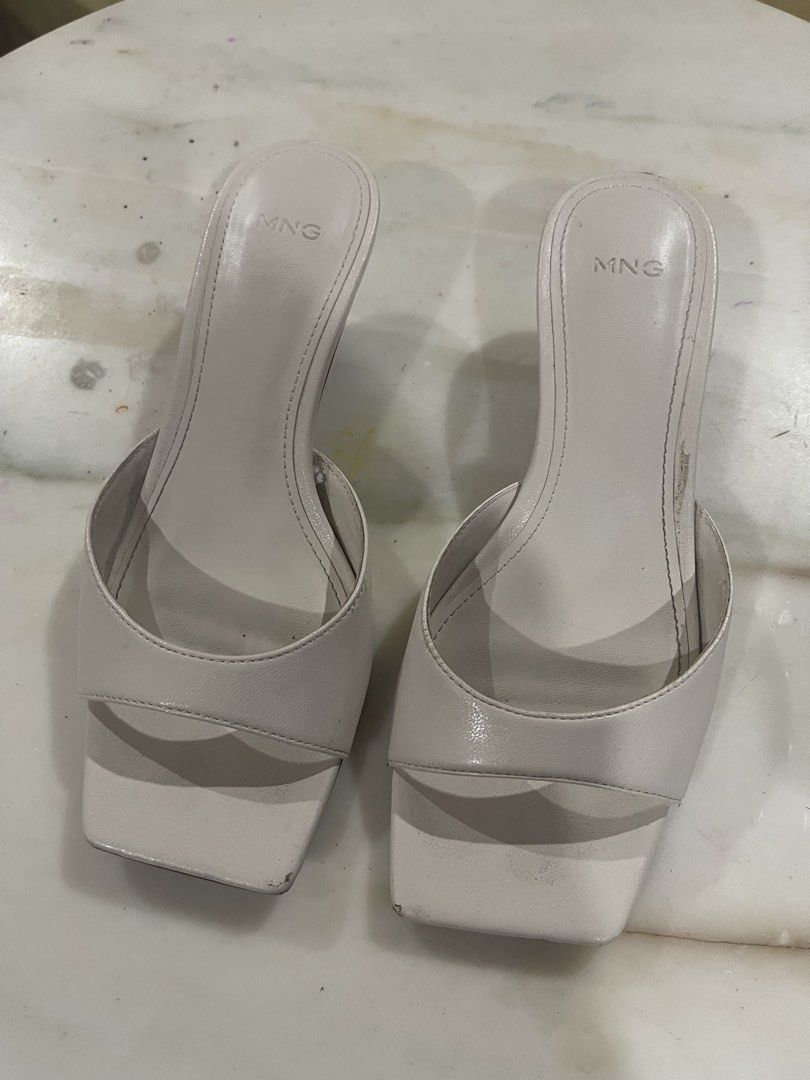 Mango ecru kitten heels size 5 (Category: Heels) located in Quezon City. Submitted by shopnkeep (Listing ID 1467597631, Image 2). Description: Mango Size 5 Color ecru Kitten heels Purchased 2645 Selling 1300 only! Mop: bpi gcash Shipping: c/o buyer .