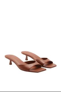 (Category: ) located in . Submitted by shopnkeep (Listing ID 1467597816, Image 1). Description: .