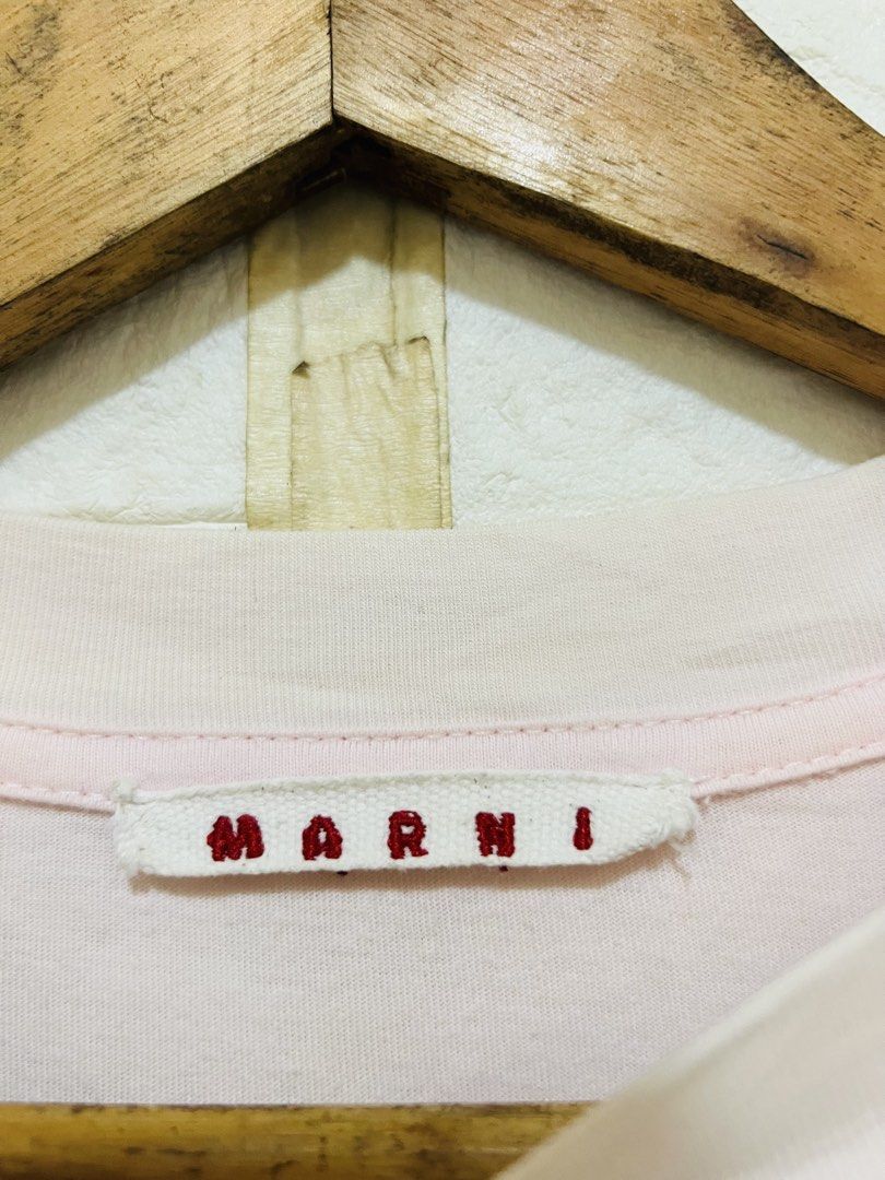 Marni T shirt (Category: Luxury Apparel) located in Manila. Submitted by mavis_thrift.ph (Listing ID 1467411231, Image 2). Description: Complete tags Size: L No issue.