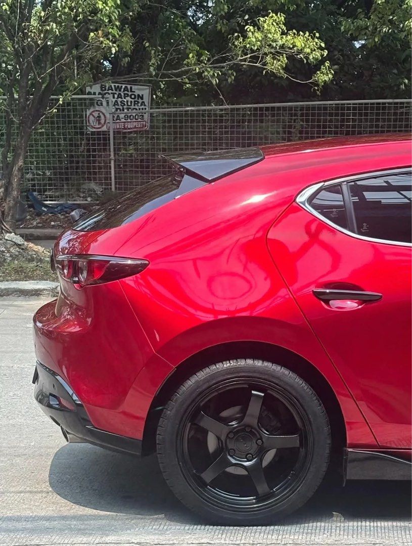 Mazda 3 1.5 Hatchback 6AT Deluxe (A) (Category: Used Cars) located in Manila. Submitted by all_abt_ios.2 (Listing ID 1467499816, Image 2). Description: Seller owner.