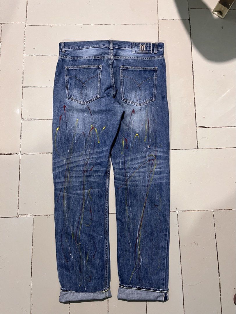 MBBCAR WORKWEAR SELVEDGE PANTS (Category: Jeans) located in Valencia. Submitted by hunterxthrifter (Listing ID 1467542556, Image 2). Description: VINTAGE MBBCAR DESIGN PO YANG PAINT/ HEAVYWEIGHT MAKAPAL TILAA SOLID Waist -36 Length - 42-43 Thigh - 13 Leg open -8.