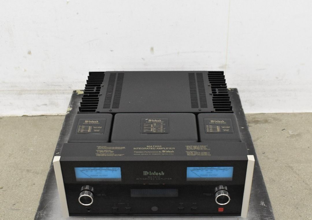 McIntosh MA7200 Integrated Amplifier (Category: Soundbars, Speakers & Amplifiers) located in Caloocan City. Submitted by letao_shopping_ph (Listing ID 1467372567, Image 2). Description: ◆Exterior◆ ・★Shows signs of use, including scratches and dirt. ・★Please check the images for the condition. ◆Operation◆ ・★Confirmed output only for UNBAL 1–5. ・★Confirmed basic remote control operation only. 🇯🇵 Interested in this item? Feel free to message us fo