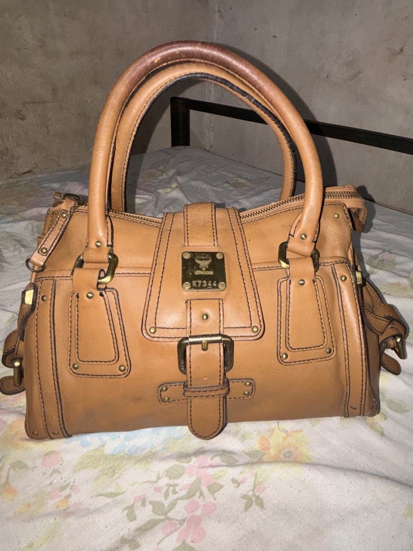 MCM VINTAGE BAG🔥 (Category: Announcements) located in Manila. Submitted by ukaysbagsph (Listing ID 1467424186, Image 2). Description: Goods na goods to .