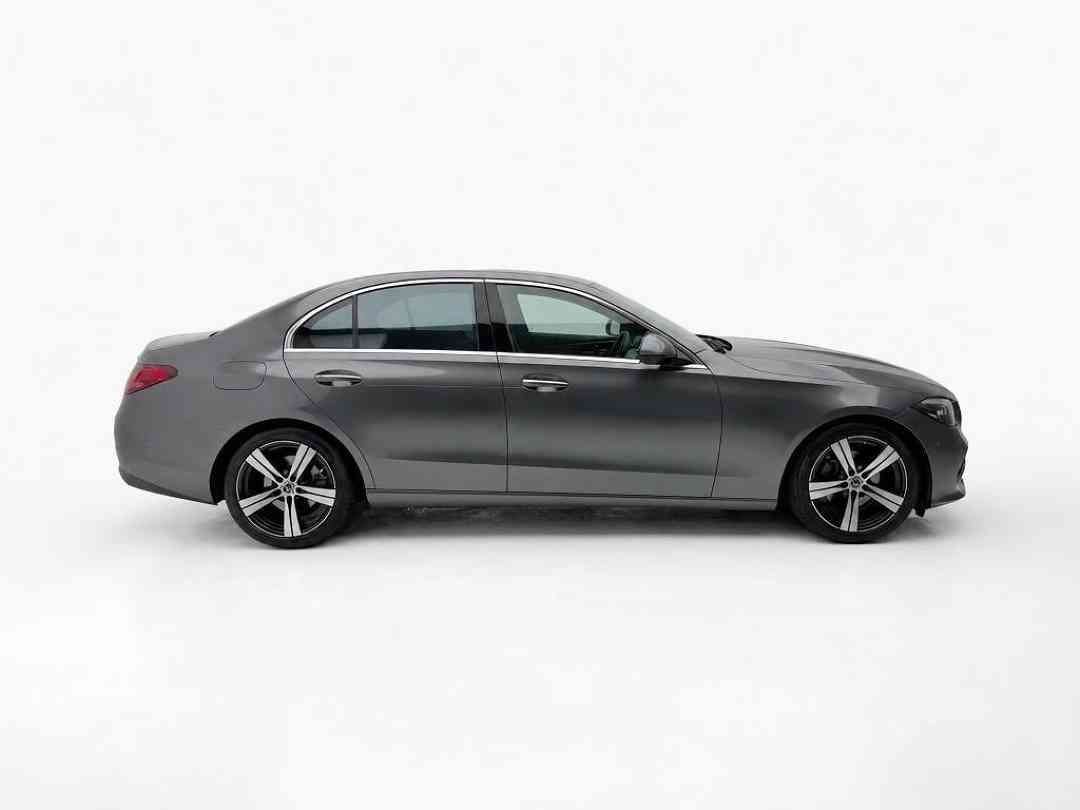 Mercedes-Benz C-Class Saloon Mild Hybrid C180 Avantgarde (A) (Category: Used Cars) located in Singapore. Submitted by vincar_pre-owned (Listing ID 1467490615, Image 2). Description: 1 owner unit. Fully maintained by C&C. Elegant C-Class with sleek styling. Well-equipped with MBUX, memory seats, Blind Spot Assist and more. A stylish executive sedan offering comfort, efficiency and everyday practicality. Contact us today to arrange a viewing at the