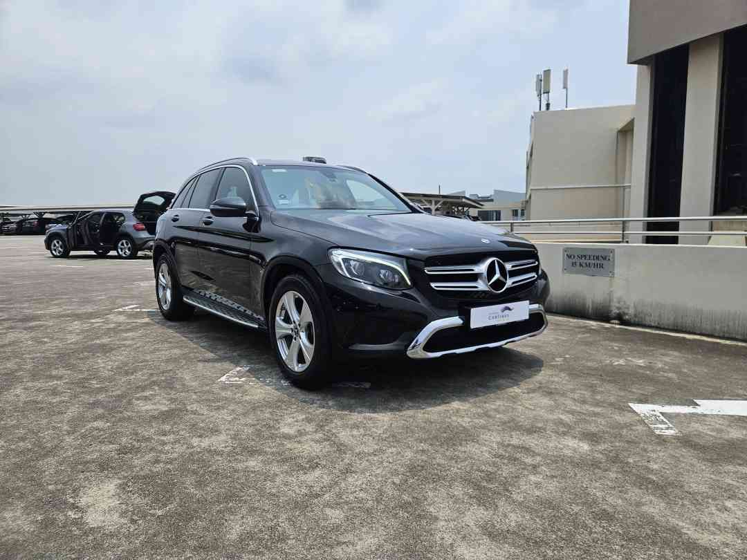 Mercedes-Benz GLC-Class GLC200 (A) (Category: Used Cars) located in Singapore. Submitted by cartimesautomobile (Listing ID 1467418946, Image 1). Description: Certified Pre-owned * Buy With Confidence. Financing from just 2.28% P.A. Enjoy attractive loan rates with flexible financing options. 120-point comprehensive health check. Professionally refurbished. Trade-in welcome. No hidden fees. In-house workshop warranty available. Contact our friendl