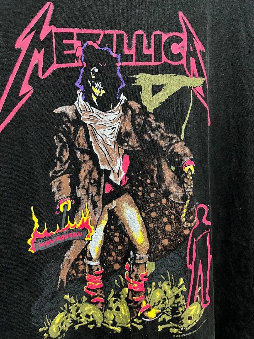 Metallica vintage tee Unforgiven (Category: Activewear) located in Masinloc. Submitted by jackiemerryll (Listing ID 1467434382, Image 3). Description: pm for more details.