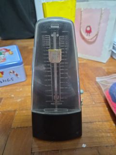 Metronome, Hobbies & Lifestyle, Musical Instruments on Carousell