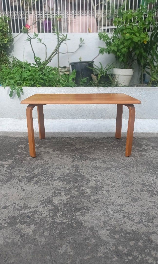 Mid century modern coffee table (Category: Tables & Sets) located in Santa Rosa. Submitted by tonyhawk0592 (Listing ID 1467439134, Image 1). Description: .