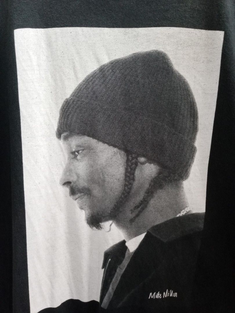 Mike Miller Snoop Dogg Black Graphic Tee (Category: Tshirts & Polo Shirts ) located in Santa Rosa. Submitted by thethriftersshop (Listing ID 1467397404, Image 3). Description: Width 24 Length 30 Condition: 8.5/10 - DM for fast transactions and shipping details!.