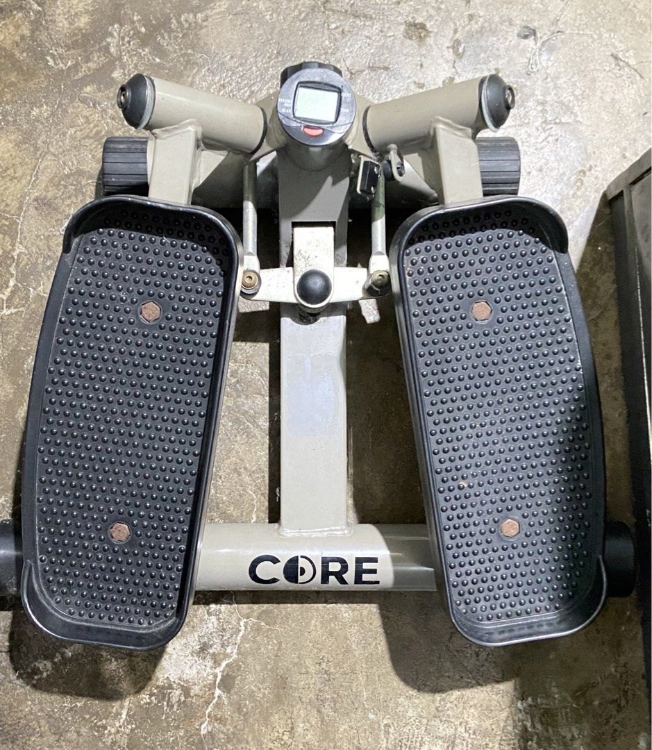Mini stepper (Category: Cardio & Fitness Machines) located in Muntinlupa City. Submitted by zupkuni (Listing ID 1467550417, Image 1). Description: Core Stepper Well used but still in good condition Rfs: decluttering Slightly nego.