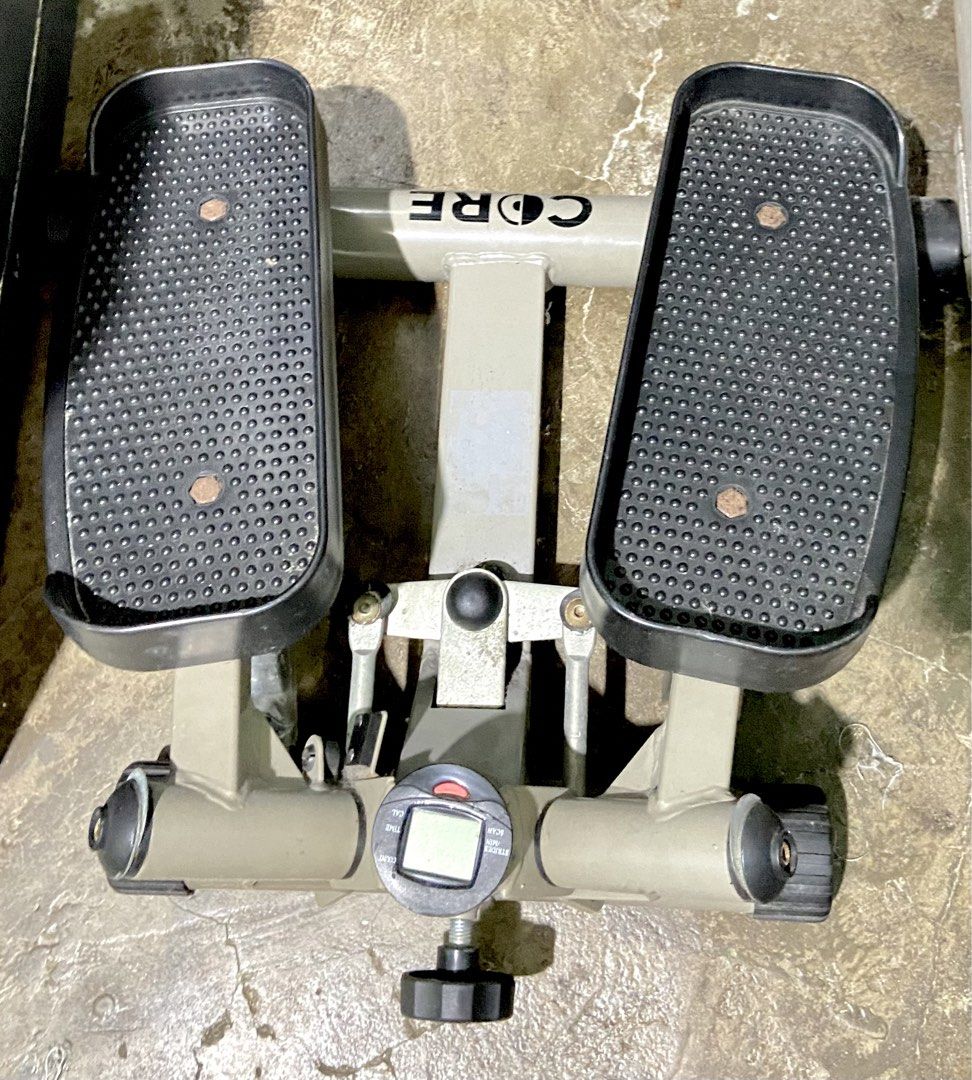 Mini stepper (Category: Cardio & Fitness Machines) located in Muntinlupa City. Submitted by zupkuni (Listing ID 1467550417, Image 2). Description: Core Stepper Well used but still in good condition Rfs: decluttering Slightly nego.