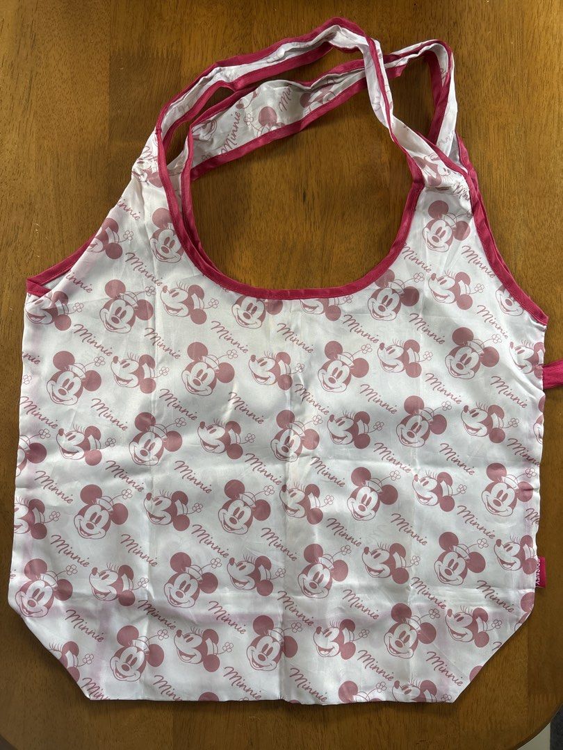 Minnie Mouse shopping bag (Category: Character Goods) located in Calamba. Submitted by cur8d (Listing ID 1467416525, Image 1). Description: .