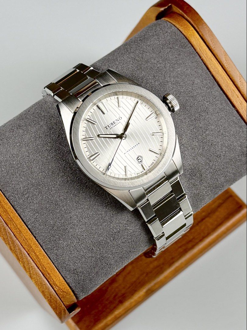 MINT Tuseno “Windseeker - Silver” Swiss Automatic Swedish Microbrand (Category: Men's Watches) located in Quezon City. Submitted by fluxcapacitorjp (Listing ID 1467483648, Image 1). Description: MINT Tuseno “Windseeker - Silver” Swiss Automatic Swedish Microbrand *Tuseno is a well respected Swedish microbrand founded in year 2015. - Can be rated 9.3/ 10, in very good condition. - Complete set. - 39mm case diameter. - Sapphire crystal with AR coat