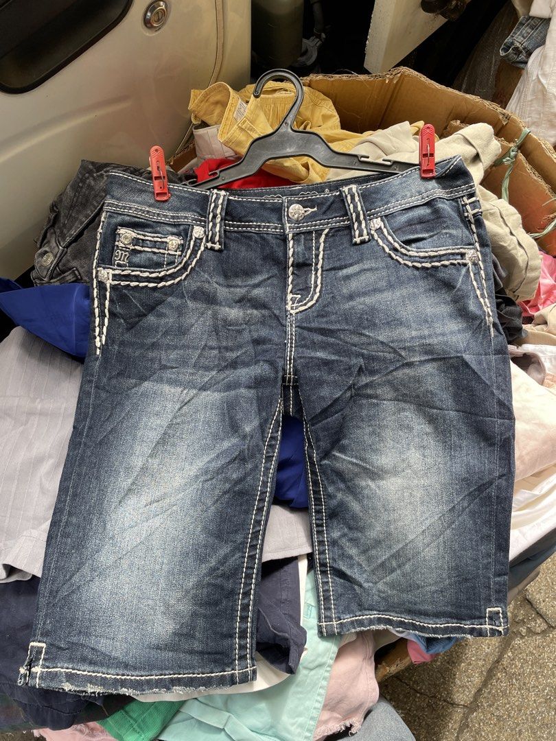 Miss me shorts (Category: Shorts) located in Lucena. Submitted by riyizthriftz (Listing ID 1467411898, Image 1). Description: Miss me shorts Size 28 on tag Good condition Color rate 9.5/10 See pics flaws.