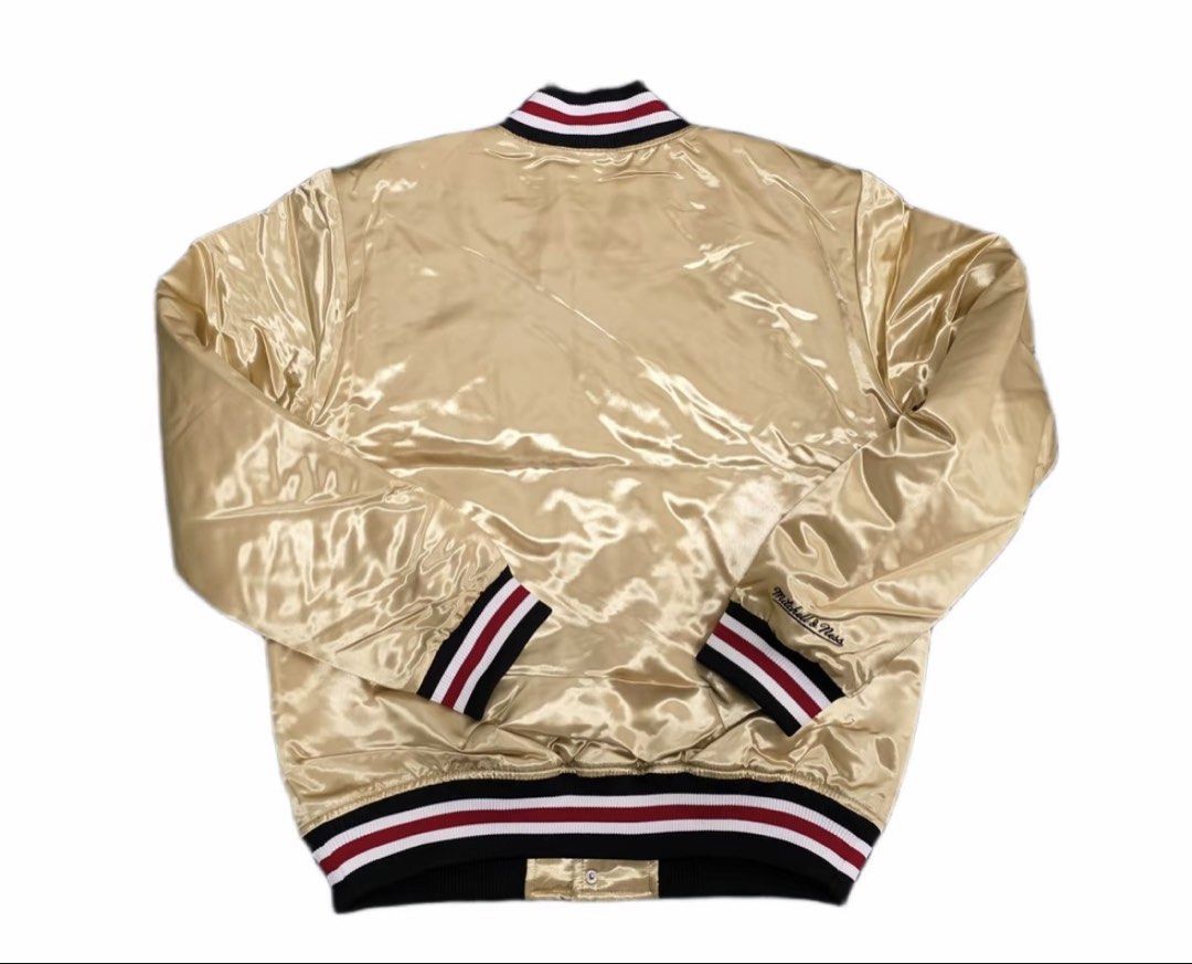 Mitchell & Ness Chicago Bulls 1998 Finals Championship Jacket (Category: Coats, Jackets and Outerwear) located in Bacoor. Submitted by sempenden (Listing ID 1467474521, Image 2). Description: Bought this for 8k Need funds Meetups: BGC / Cavite / Alabang / Las Pinas .