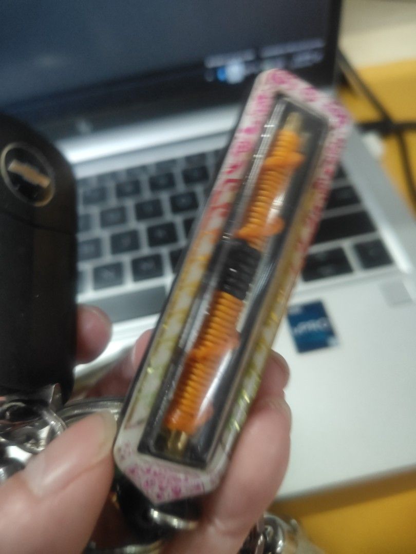 Mixture (Category: Alcoholic Beverages) located in Singapore. Submitted by joanna29 (Listing ID 1465306728, Image 7). Description: alcohol Thai amulets.