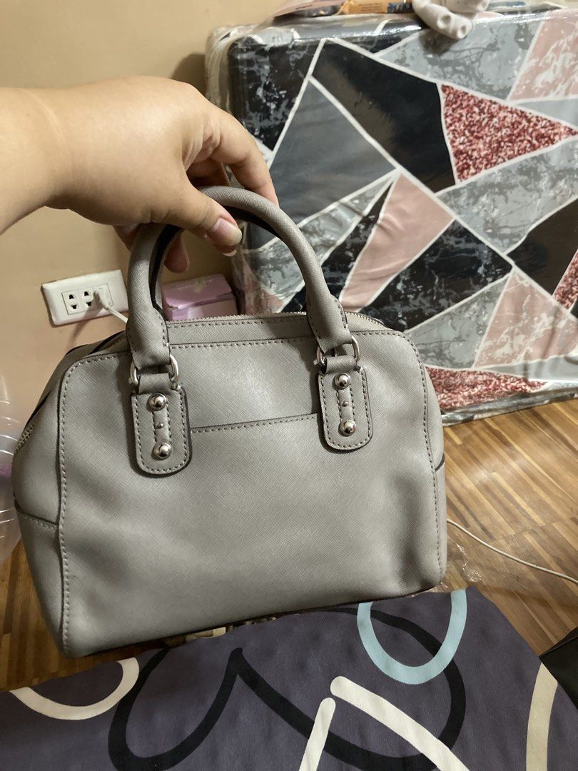 MK doctors bag (Category: Luxury Bags & Wallets) located in Cavite. Submitted by abengjoy30 (Listing ID 1467491902, Image 2). Description: .