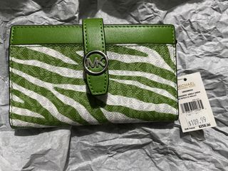 (Category: ) located in . Submitted by thriftstoreph (Listing ID 1467514876, Image 1). Description: .