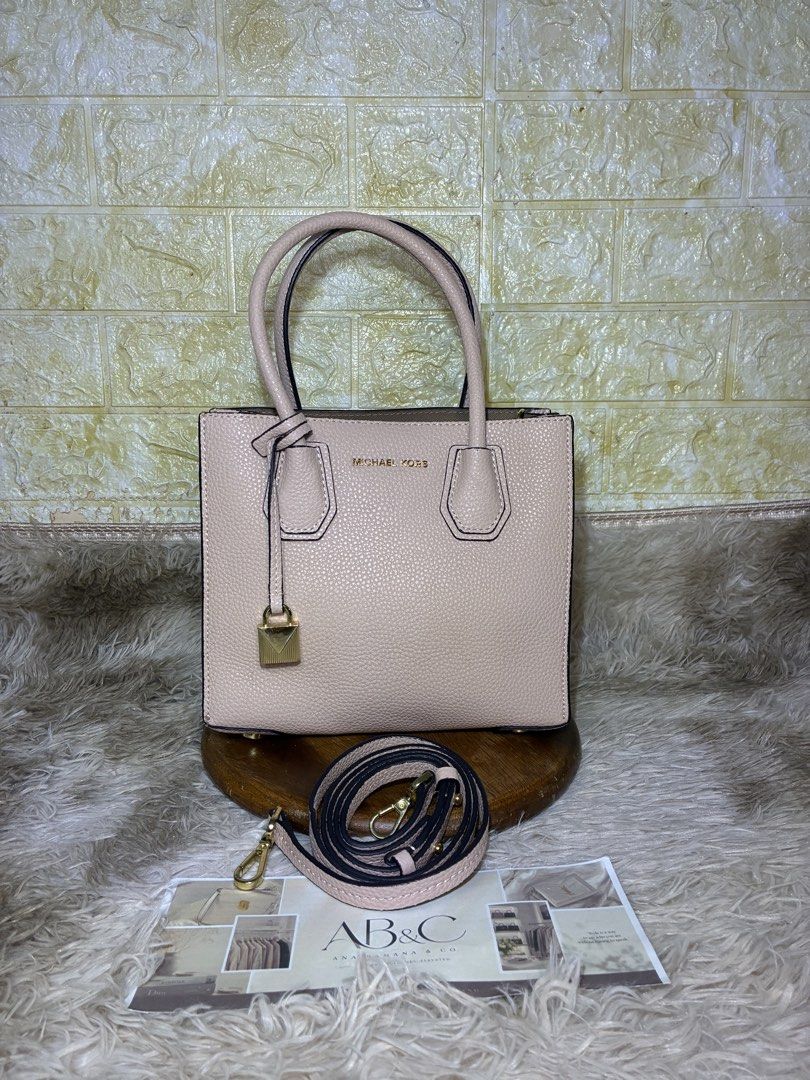 MK Mercer Medium (Category: Cross-body Bags) located in Subic. Submitted by anabananaco. (Listing ID 1467419562, Image 1). Description: Guaranteed authentic 👌 preloved bag 👜 sourced from Japan 🇯🇵 .