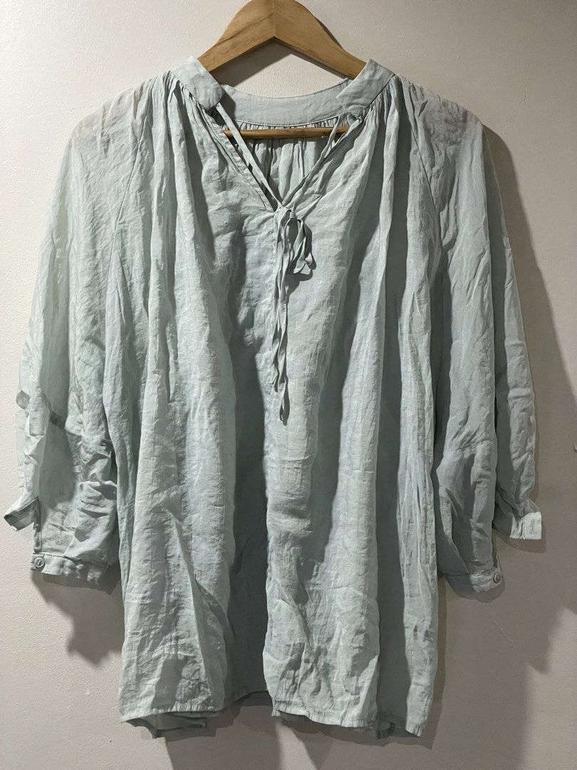 M-L All tops (Category: Blouses) located in Cavite. Submitted by jwai27 (Listing ID 1467529695, Image 2). Description: Medium-Large sizes Each: ₱150only.