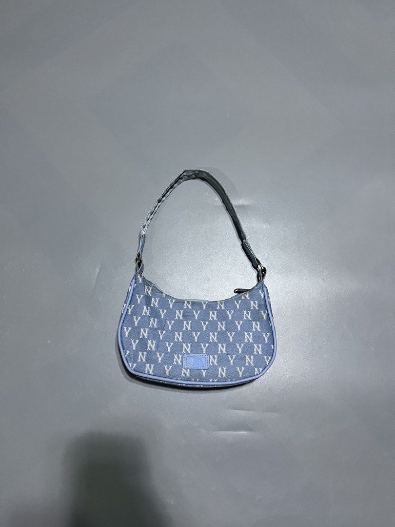 Mlb monogram kili bag (Category: Announcements) located in Camalig. Submitted by danllagass (Listing ID 1467421556, Image 2). Description: As new condition Orig.